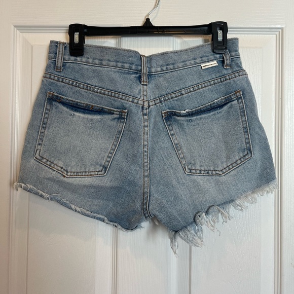 NWOT Billabong Distressed Jean Shorts - Picture 2 of 5